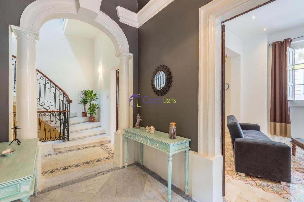 Spacious 4-Bedrooms Townhouse In Tas-Sliema Exterior photo