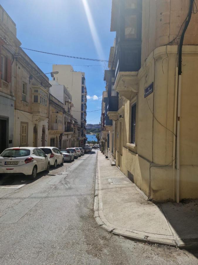 Spacious 4-Bedrooms Townhouse In Tas-Sliema Exterior photo